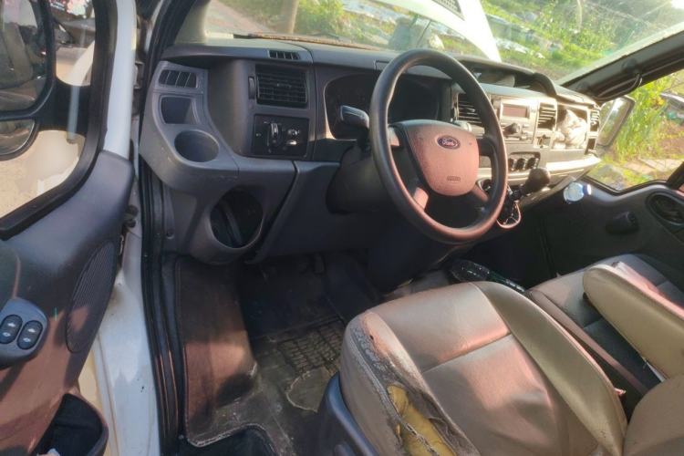 Used Ford Transit Custom 2016 2.2T Long-Wheelbase 6/7-Seater Mid-Roof Multi-Purpose Vehicle Driver Seat