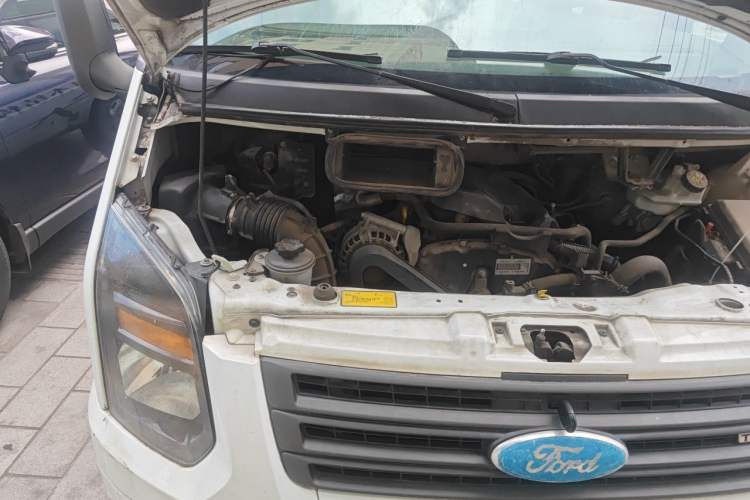 Used Ford Transit Custom 2016 2.2T Short-Wheelbase 6-Seater Mid-Roof Multi-Purpose Vehicle Engine Bay Right