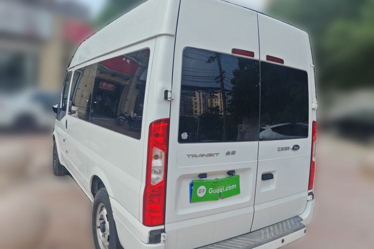Used Ford Transit Custom 2016 2.2T Short-Wheelbase 6-Seater Mid-Roof Multi-Purpose Vehicle Exterior 3