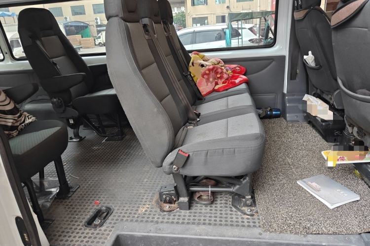 Used Ford Transit Custom 2016 2.2T Long-Wheelbase 6/7-Seater Mid-Roof Multi-Purpose Vehicle Interior 4