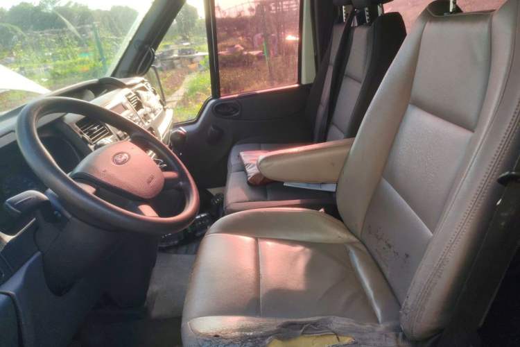 Used Ford Transit Custom 2016 2.2T Long-Wheelbase 6/7-Seater Mid-Roof Multi-Purpose Vehicle Left Front Seat