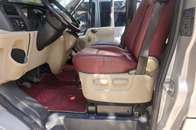 Used Ford Transit Custom 2016 2.2T Long-Wheelbase 9-Seater Mid-Roof Luxury Coach Left Front Seat