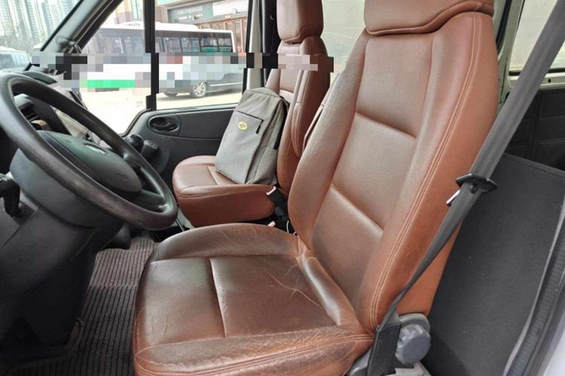 Used Ford Transit Custom 2016 2.2T Long-Wheelbase 6/7-Seater Mid-Roof Multi-Purpose Vehicle Left Rear Seat