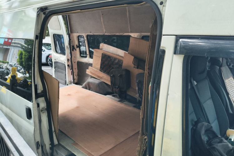 Used Ford Transit Custom 2016 2.2T Long-Wheelbase 6-Seater High-Roof Multi-Purpose Vehicle Left Rear Seat