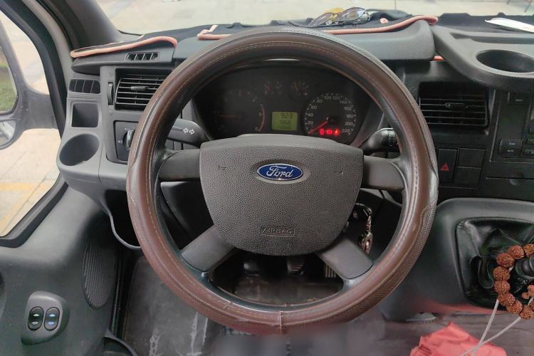 Used Ford Transit Custom 2016 2.2T Short-Wheelbase 6-Seater Mid-Roof Multi-Purpose Vehicle Steering Wheel