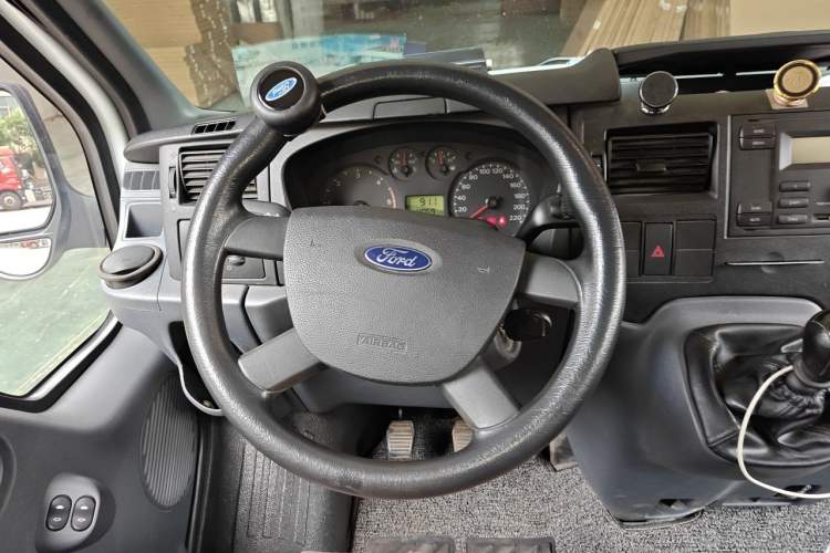 Used Ford Transit Custom 2016 2.2T Long-Wheelbase 6/7-Seater Mid-Roof Multi-Purpose Vehicle Steering Wheel