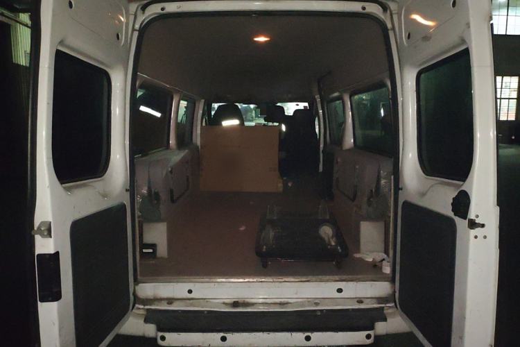 Used Ford Transit Custom 2016 2.2T Long-Wheelbase 6/7-Seater Mid-Roof Multi-Purpose Vehicle Trunk