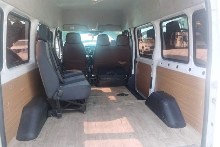 Used Ford Transit Custom 2016 2.2T Short Wheelbase 7-Seater Mid-Height Luxury Coach Trunk