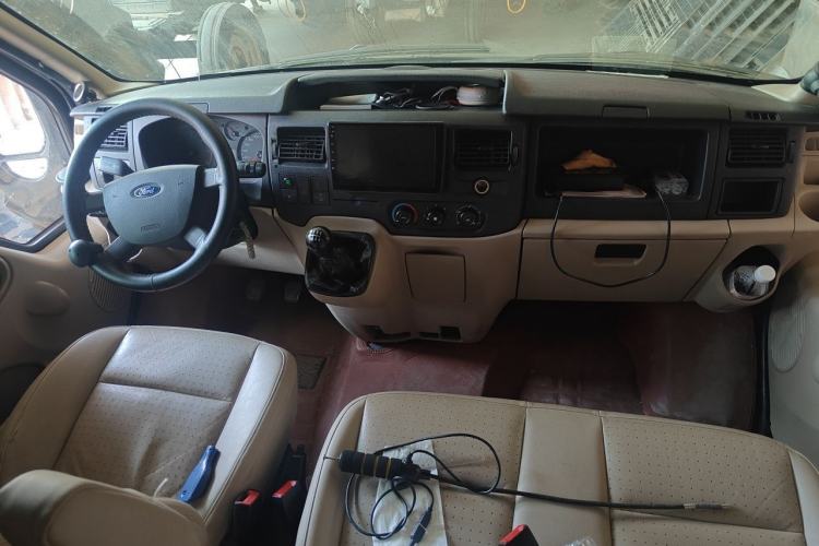 Used Ford Transit Custom  Center Console