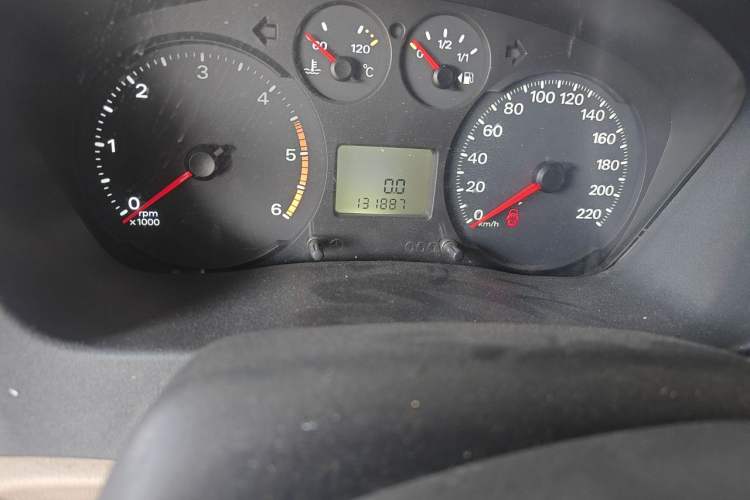 Used Ford Transit Custom  Odometer Close Up