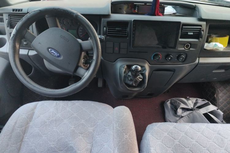 Used Ford Transit Custom 2019 2.2T Multi-Function Short Wheelbase Mid-Roof 6-Seater China VI Center Console