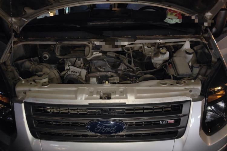 Used Ford Transit Custom 2019 2.2T Multi-Function Short Wheelbase Mid-Roof 6-Seater China VI Engine Bay
