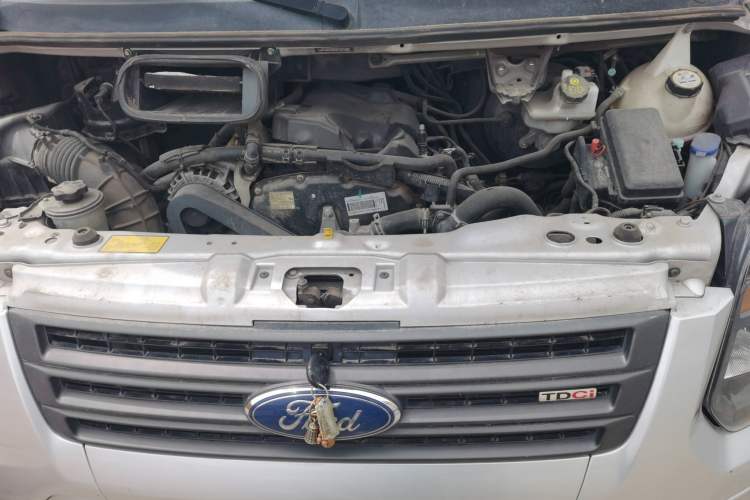 Used Ford Transit Custom 2019 2.2T Multi-Function Short Wheelbase Mid-Roof 6-Seater China VI Engine Bay