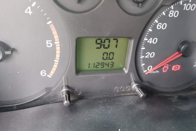 Used Ford Transit Custom 2019 2.2T Multi-Function Short Wheelbase Mid-Roof 6-Seater China VI Odometer Close Up