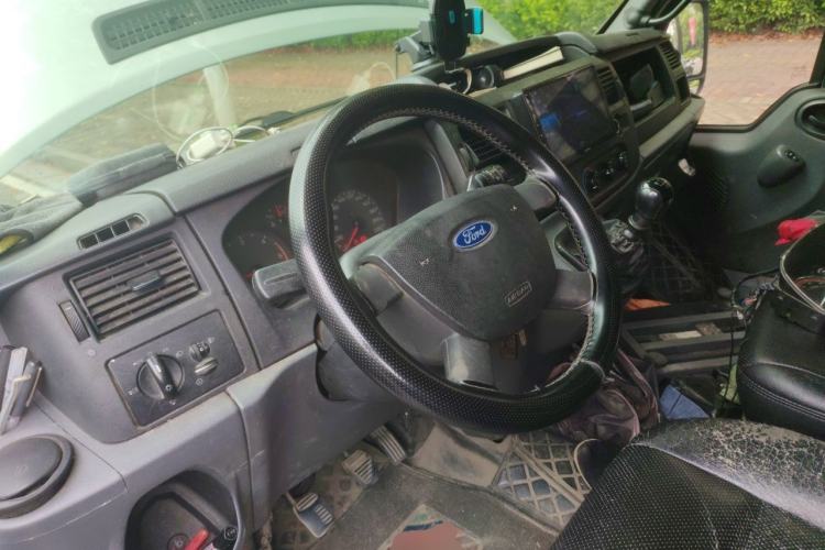 Used Ford Transit Custom 2019 2.2T Multi-Function Short Wheelbase Mid-Roof 6-Seater China VI Steering Wheel