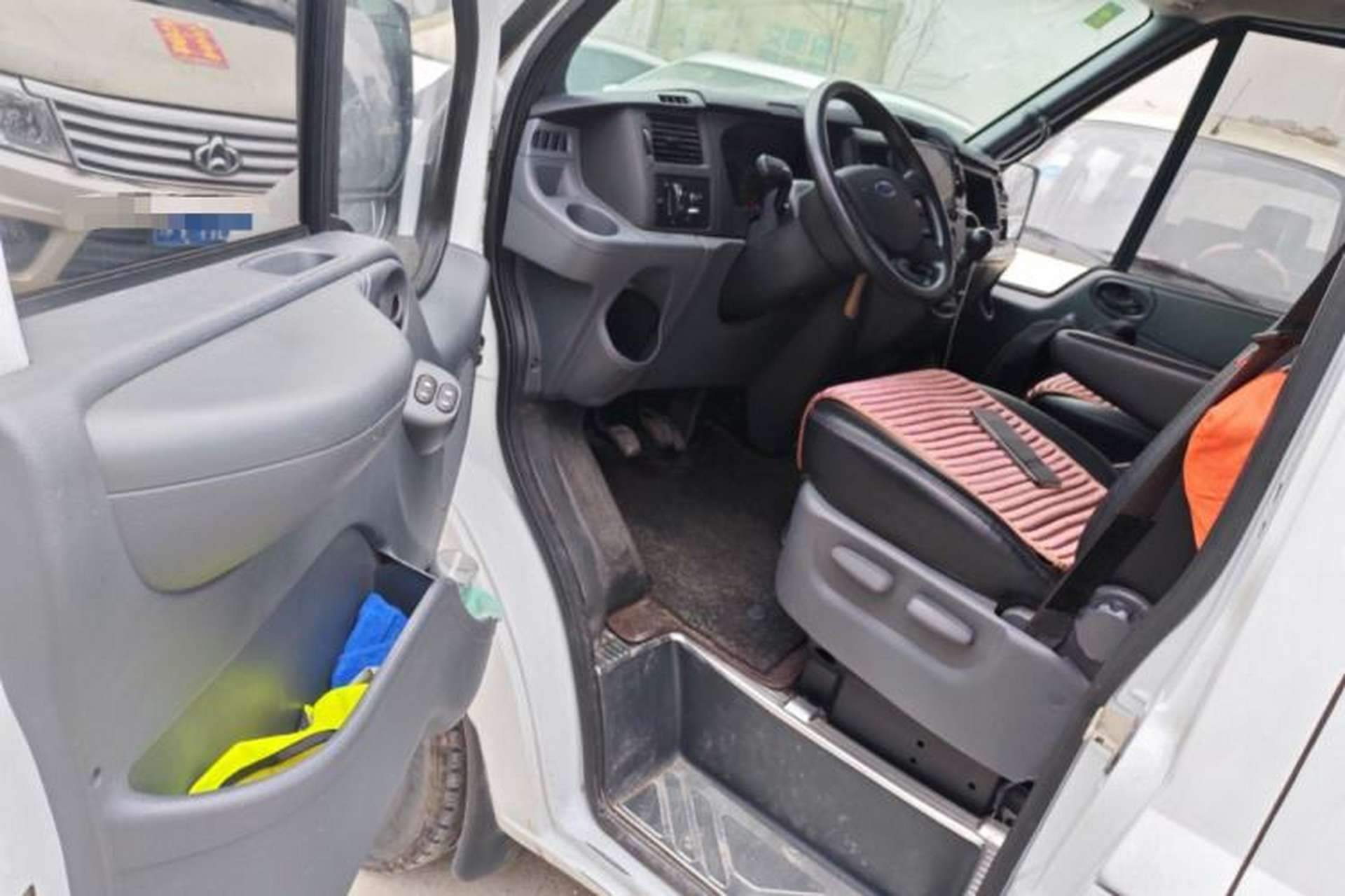 Used Ford Transit Custom 2019 2.2T Multi-Function Short Wheelbase Mid-Roof 6-Seater China VI Driver Seat