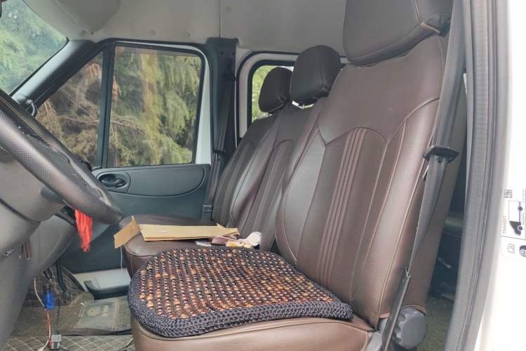 Used Ford Transit Custom 2019 2.2T Multi-Function Short Wheelbase Mid-Roof 6-Seater China VI Left Front Seat