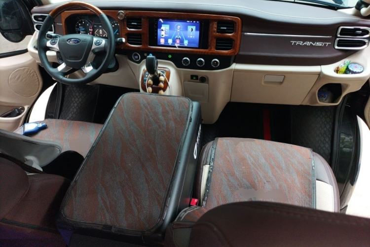 Used Ford Transit Custom  Center Console