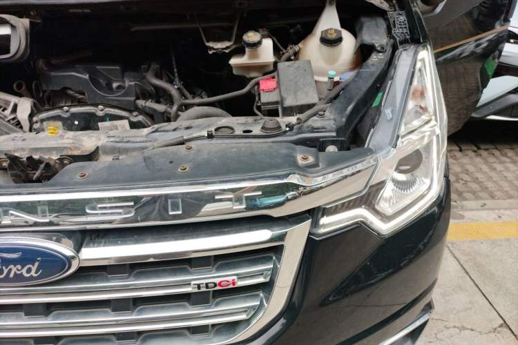 Used Ford Transit Custom  Engine Bay Left