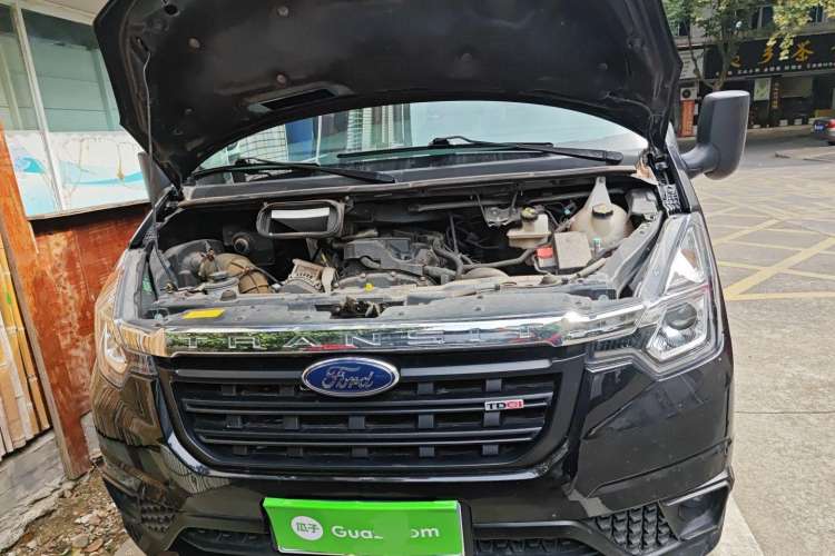 Used Ford Transit Custom 2021 2.2T Manual Logistics Vehicle Pro Short Wheelbase 6-Seater Mid-Roof China VI Standard Engine Bay