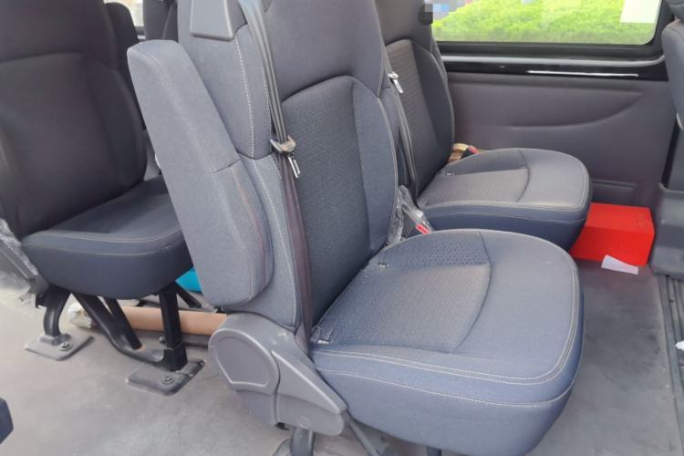 Used Ford Transit Custom 2021 2.2T Automatic Logistics Vehicle Pro Long Wheelbase 7 Seats Mid-Roof China VI Standard Left Rear Seat