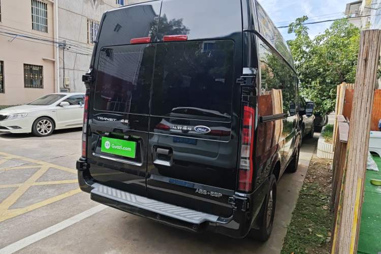 Used Ford Transit Custom 2021 2.2T Manual Logistics Vehicle Pro Short Wheelbase 6-Seater Mid-Roof China VI Standard Rear Right 45 Deg