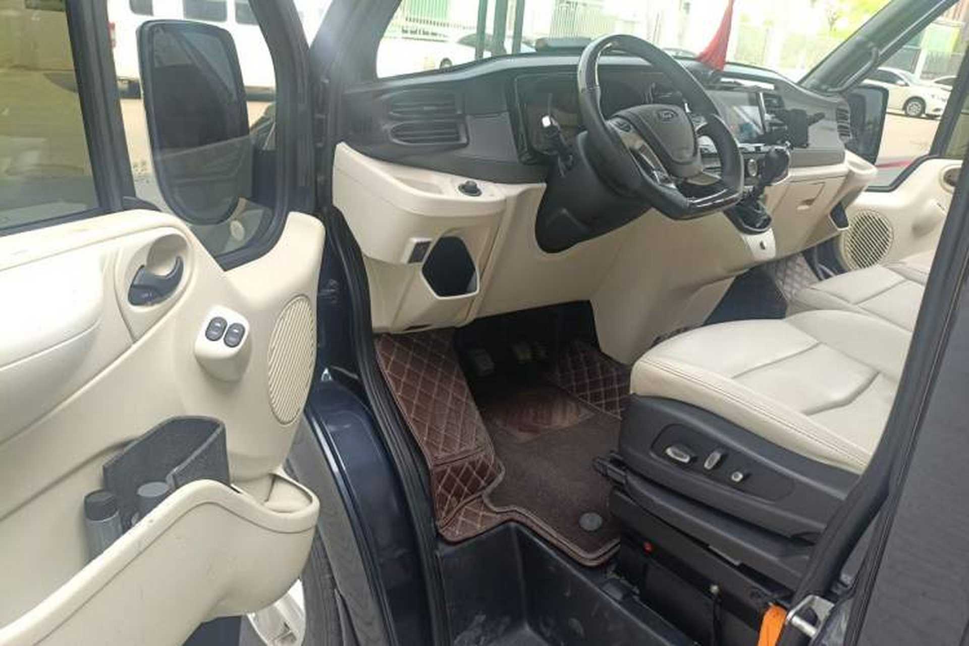 Used Ford Transit Custom 2021 2.2T Manual Logistics Vehicle Pro Short Wheelbase 6-Seater Mid-Roof China VI Standard Driver Seat