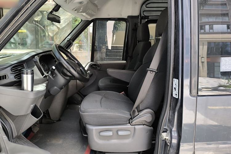 Used Ford Transit Custom 2021 2.2T Automatic Logistics Vehicle Pro 5.9-meter Long Wheelbase Rear Dual Tires 7-Seater Mid-Roof China VI Standard Left Front Seat