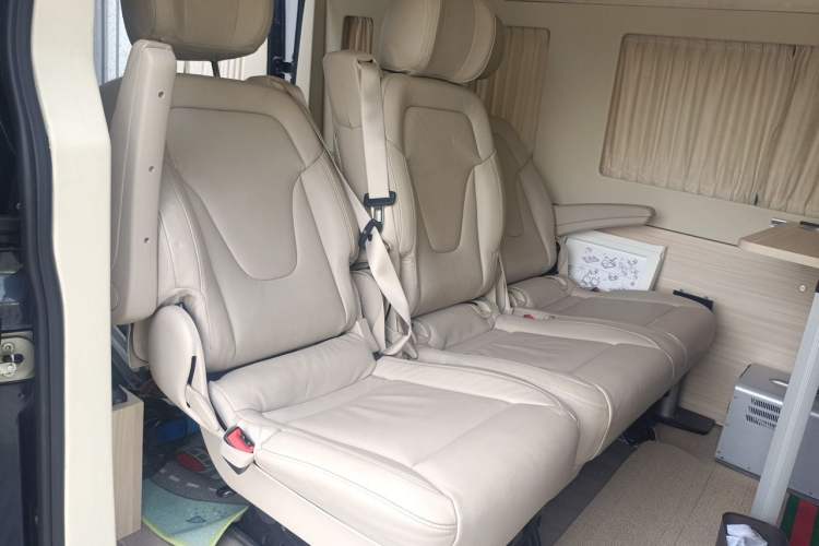 Used Ford Transit Custom 2021 2.2T Manual Logistics Vehicle Pro Short Wheelbase 6-Seater Mid-Roof China VI Standard Left Rear Seat