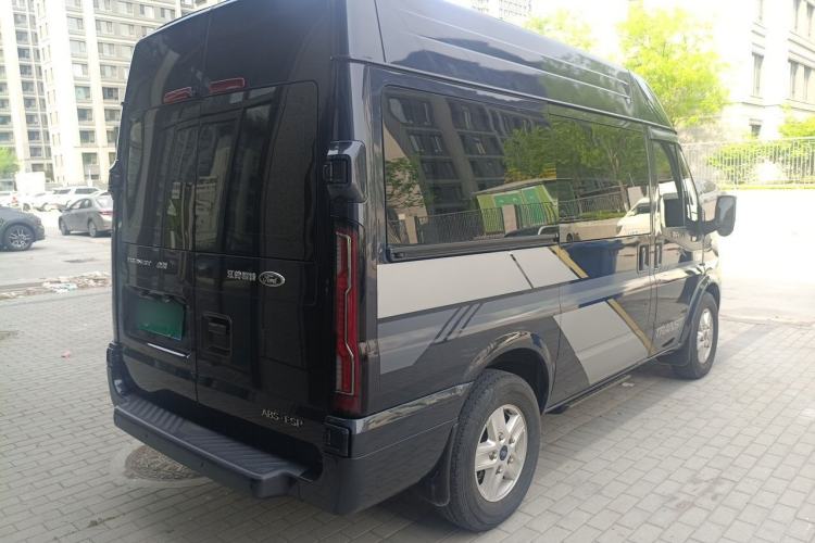 Used Ford Transit Custom 2021 2.2T Manual Logistics Vehicle Pro Short Wheelbase 6-Seater Mid-Roof China VI Standard Rear Right 45 Deg