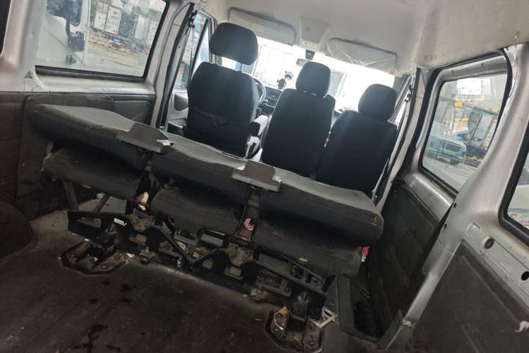 Used Ford Transit Custom 2021 2.2T Manual Logistics Vehicle Pro Short Wheelbase 6-Seater Mid-Roof China VI Standard Left Rear Seat