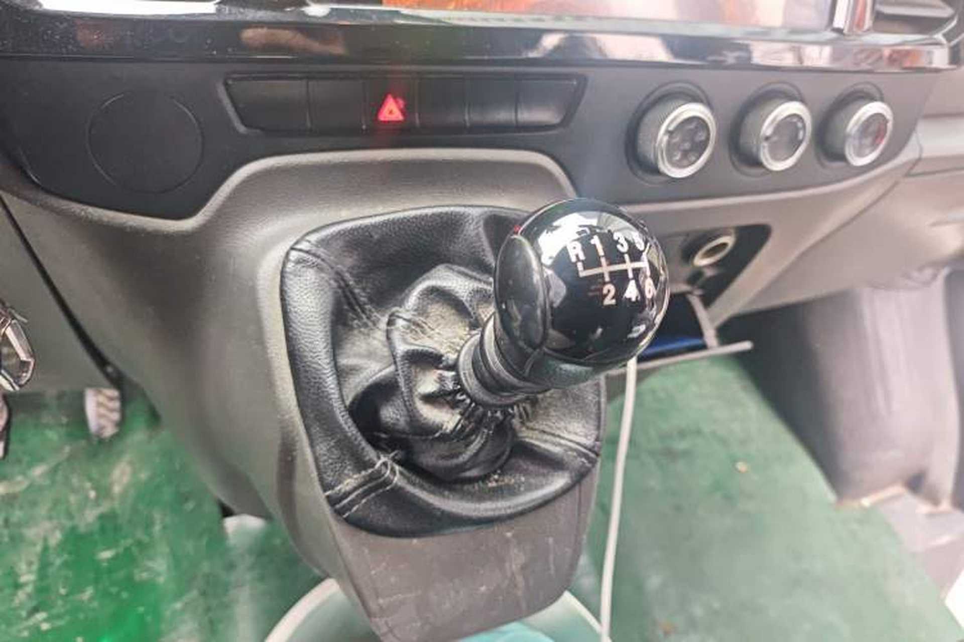 Used Ford Transit Custom 2021 2.2T Manual Logistics Vehicle Pro Long Wheelbase 7-Seater Mid-Roof China VI Standard Gear Lever