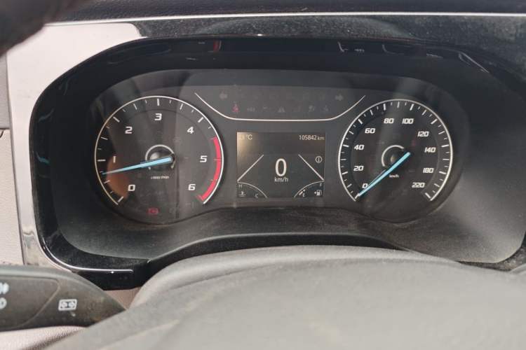 Used Ford Transit Custom 2021 2.2T Manual Van Pro 5.9-meter Long Wheelbase Rear Dual Tires 3-Seater Mid-Roof China VI Standard Instrument Cluster