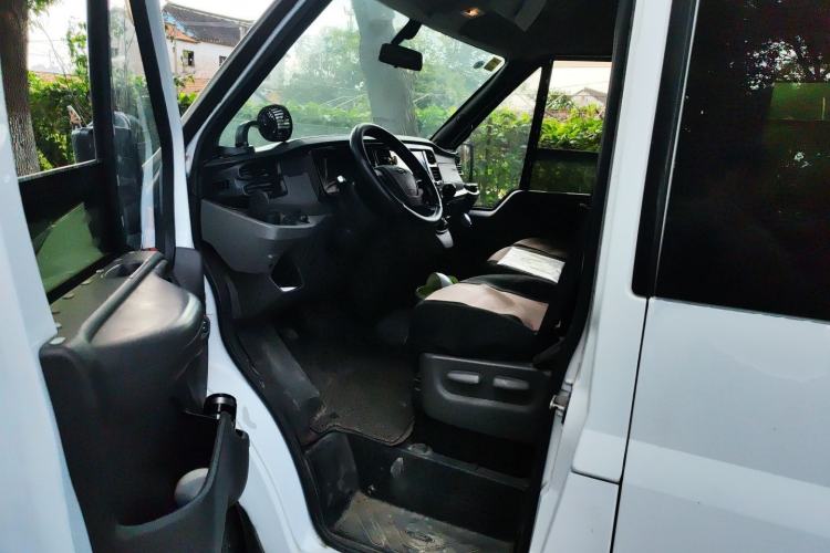 Used Ford Transit Custom 2021 2.2T Manual Logistics Vehicle Pro Long Wheelbase 7-Seater Mid-Roof China VI Standard Interior 3