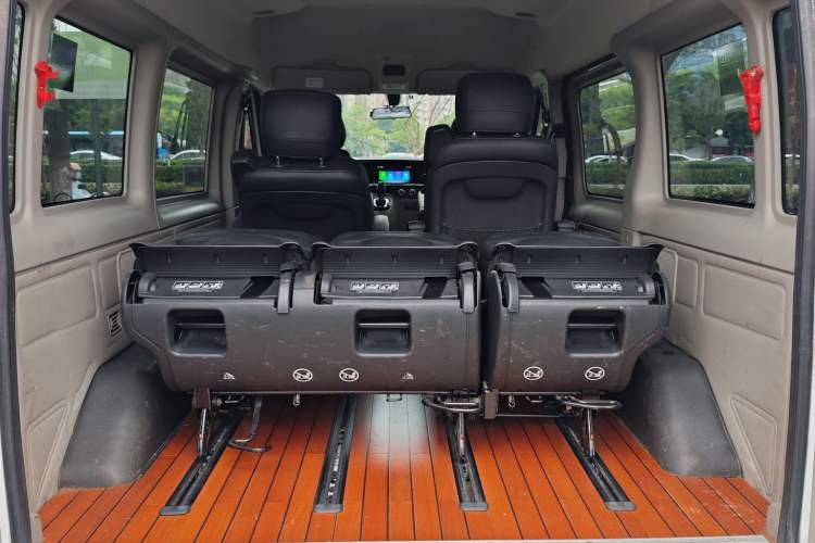 Used Ford Transit Custom 2021 2.2T Automatic Standard Passenger Van Pro Short Wheelbase 7-Seater Mid-Roof Euro VI compliant Interior 5