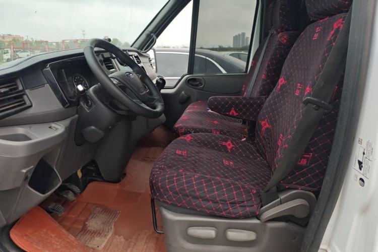 Used Ford Transit Custom 2021 2.2T Manual Van Pro 5.9-meter Long Wheelbase Rear Dual Tires 3-Seater Mid-Roof China VI Standard Left Front Seat