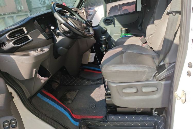Used Ford Transit Custom 2021 2.2T Automatic Luxury Coach Pro Short Wheelbase 7-Seater Mid-Roof China VI Standard Left Front Seat