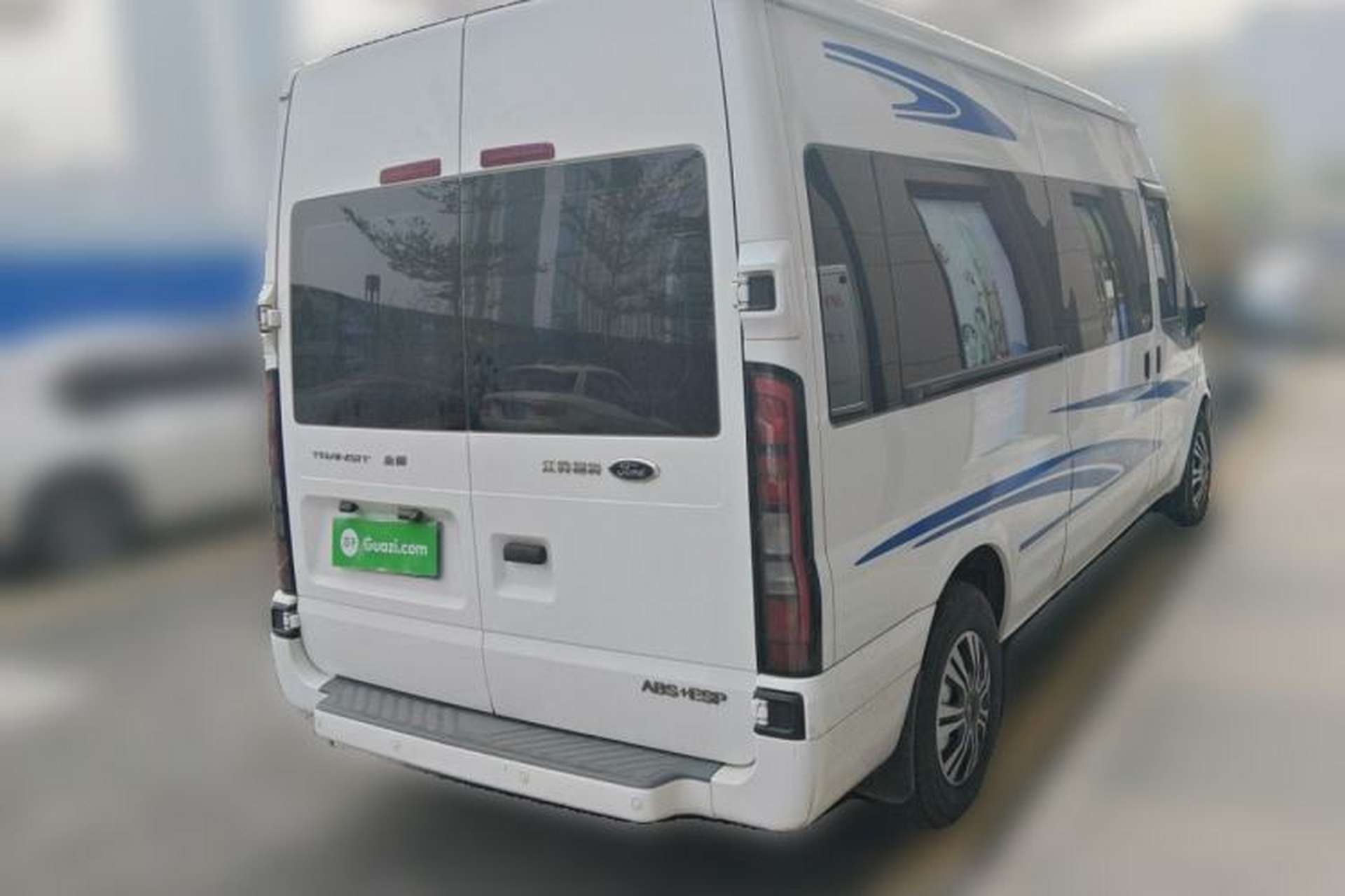Used Ford Transit Custom 2021 2.2T Automatic Logistics Vehicle Pro Long Wheelbase 7 Seats Mid-Roof China VI Standard Rear Right 45 Deg
