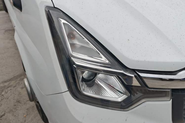 Used Ford Transit Custom 2021 2.2T Manual Van Pro 5.9-meter Long Wheelbase Rear Dual Tires 3-Seater Mid-Roof China VI Standard Right Front Headlight