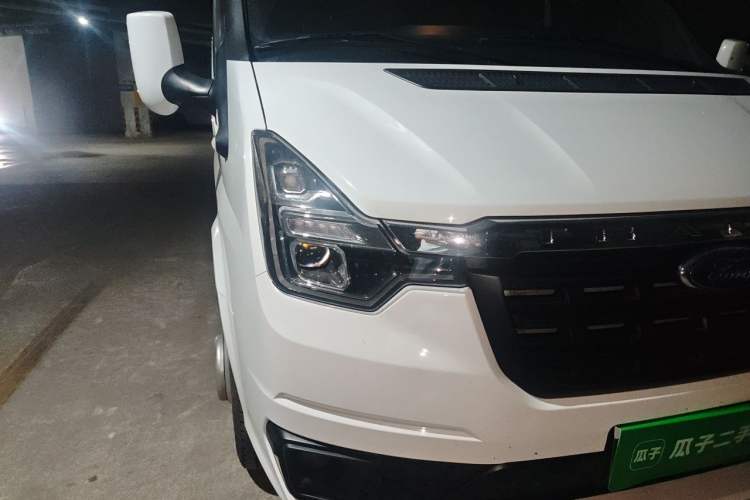Used Ford Transit Custom 2021 2.2T Automatic Van Pro 5.9-meter Long Wheelbase Rear Dual Tires 3-Seater Mid-Roof China VI Standard Right Front Headlight