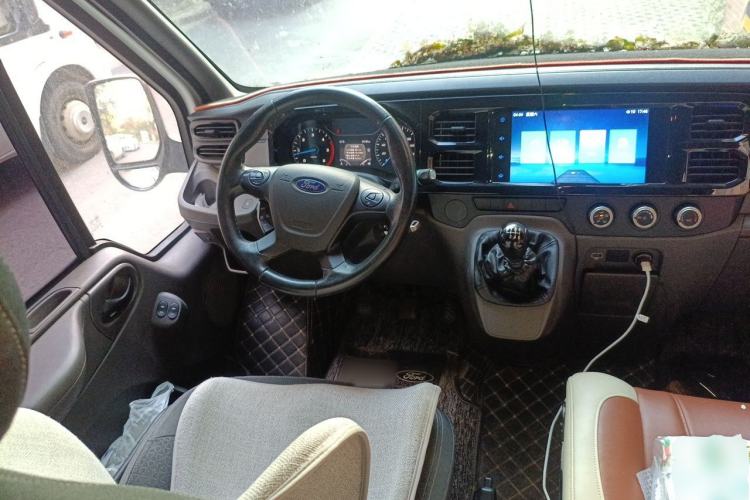 Used Ford Transit Custom 2021 2.2T Manual Logistics Vehicle Pro Short Wheelbase 6-Seater Mid-Roof China VI Standard Steering Wheel