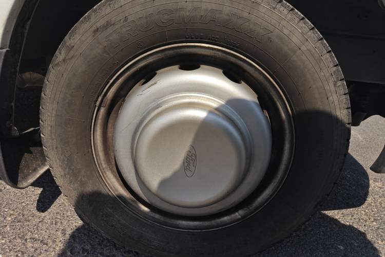 Used Ford Transit Custom  Right Front Wheel Hub