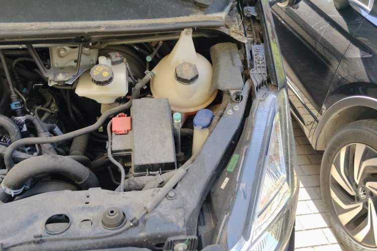 Used Ford Transit Custom  Engine Bay Left