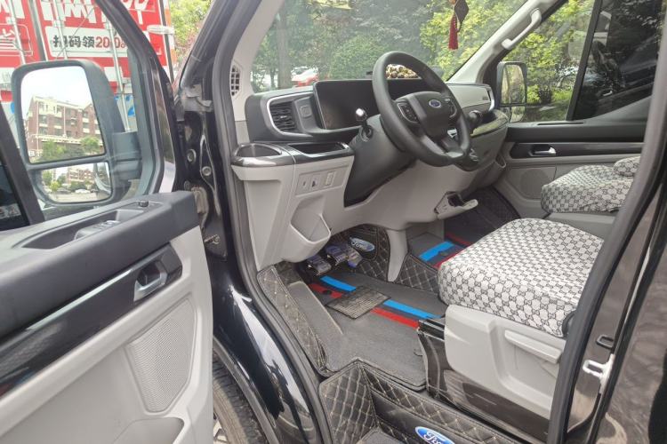 Used Ford Transit T8 2024 T8 2.3T Diesel Manual Mid-axle Mid-roof 6-Seater Multi-function Version 2/2/2 Driver Seat
