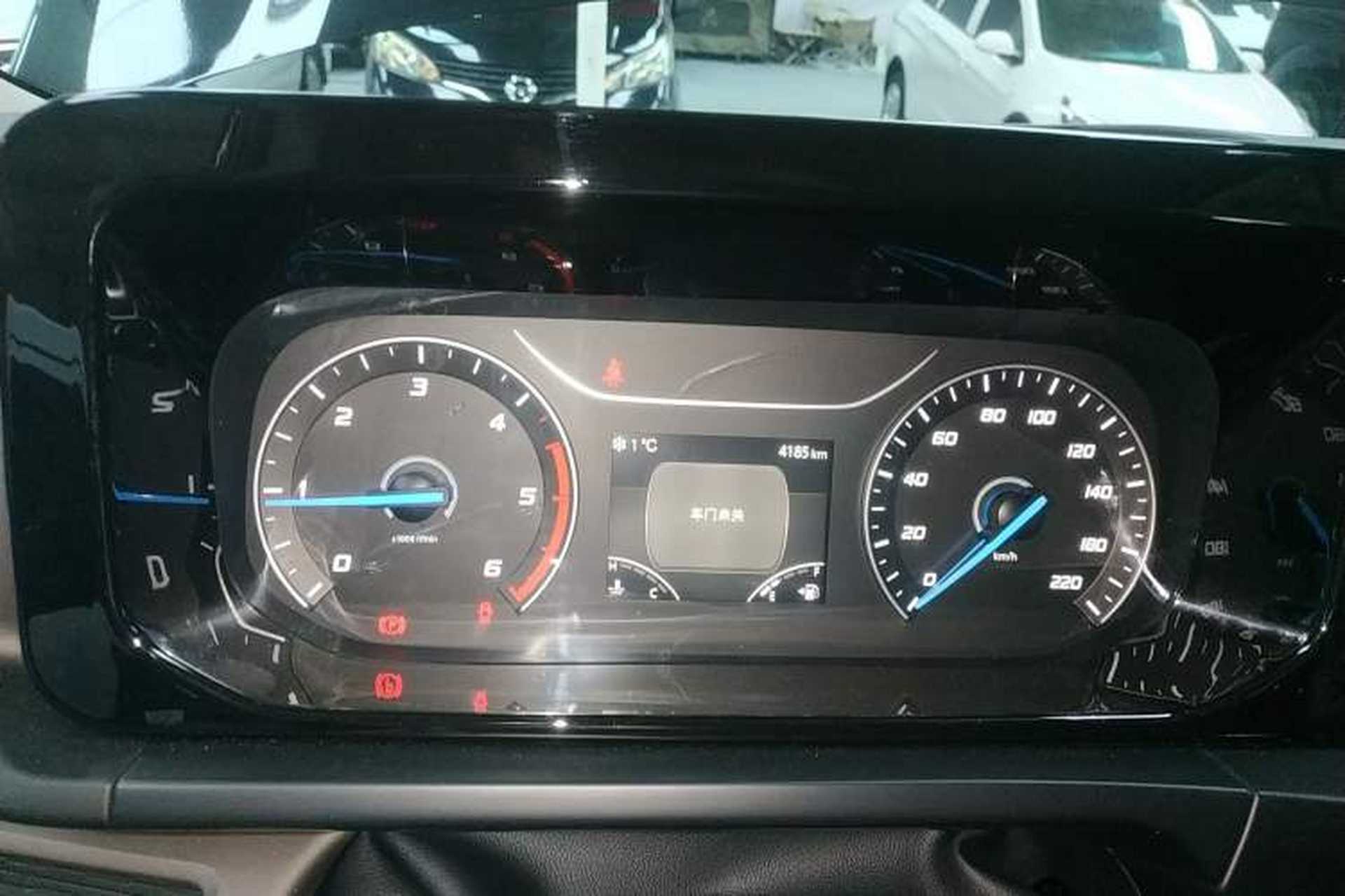 Used Ford Transit T8 2024 T8 2.0T Diesel Manual Short Wheelbase Mid-Roof 6-Seater Multi-Function Version 3/3 Instrument Cluster