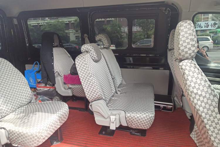Used Ford Transit T8 2024 T8 2.3T Diesel Manual Mid-axle Mid-roof 6-Seater Multi-function Version 2/2/2 Left Rear Seat