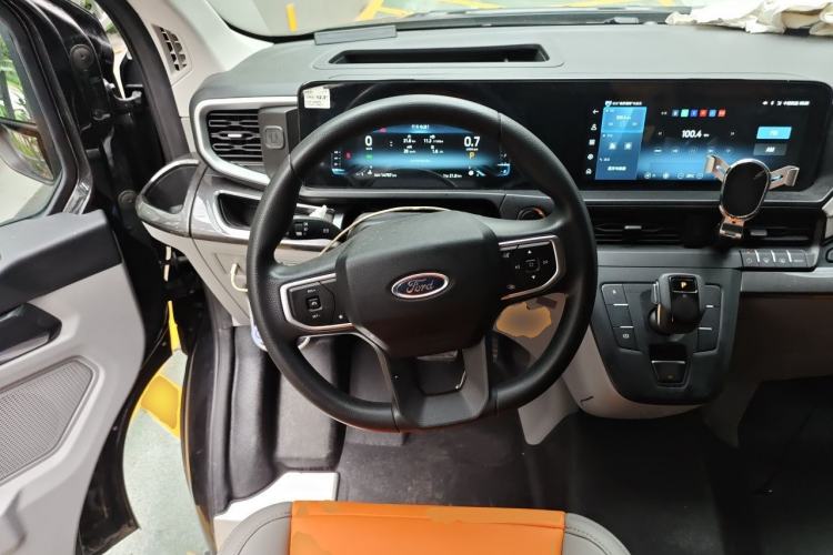 Used Ford Transit T8 2024 T8 2.3T Diesel Automatic Mid-axle Mid-roof 6-Seater Multi-function Version 2/2/2 Steering Wheel