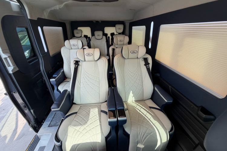 Used Ford Transit T8 2024 T8 2.3T Diesel Automatic Mid-axle Mid-roof 9-seater Business & Travel Version 2/2/2/3 Interior 10