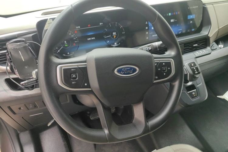 Used Ford Transit T8 2024 T8 2.3T Diesel Automatic Mid-axle Mid-roof 9-seater Business & Travel Version 2/2/2/3 Steering Wheel