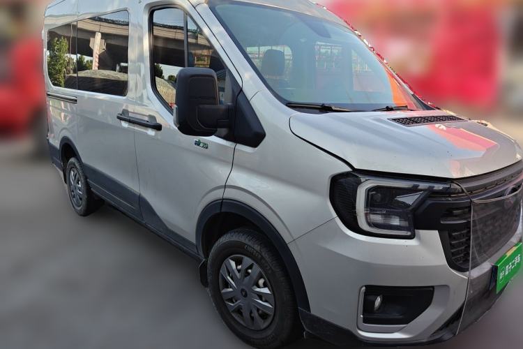 Used Ford Transit T8 2024 T8 2.0T Diesel Manual Mid-axle Mid-roof 6-seater Multi-function Version 2/2/2 Front Right 45 Deg